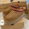 Ugg shoe pallets for sale - Image 5