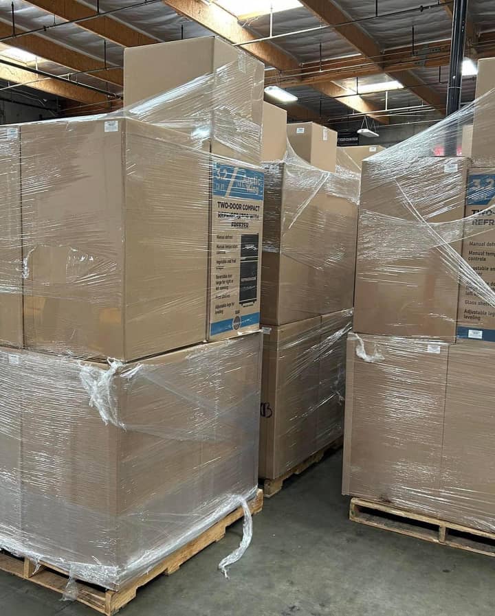 Small Refrigerators pallet wholesale - Image 2